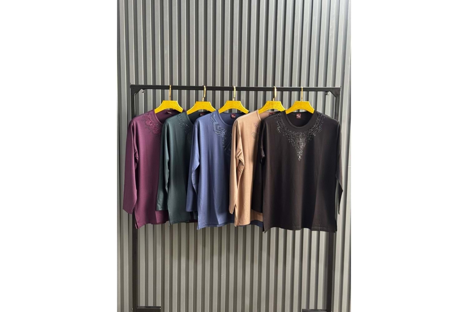 3XL NAKIŞLI , TAŞLI ANNE BLUZ